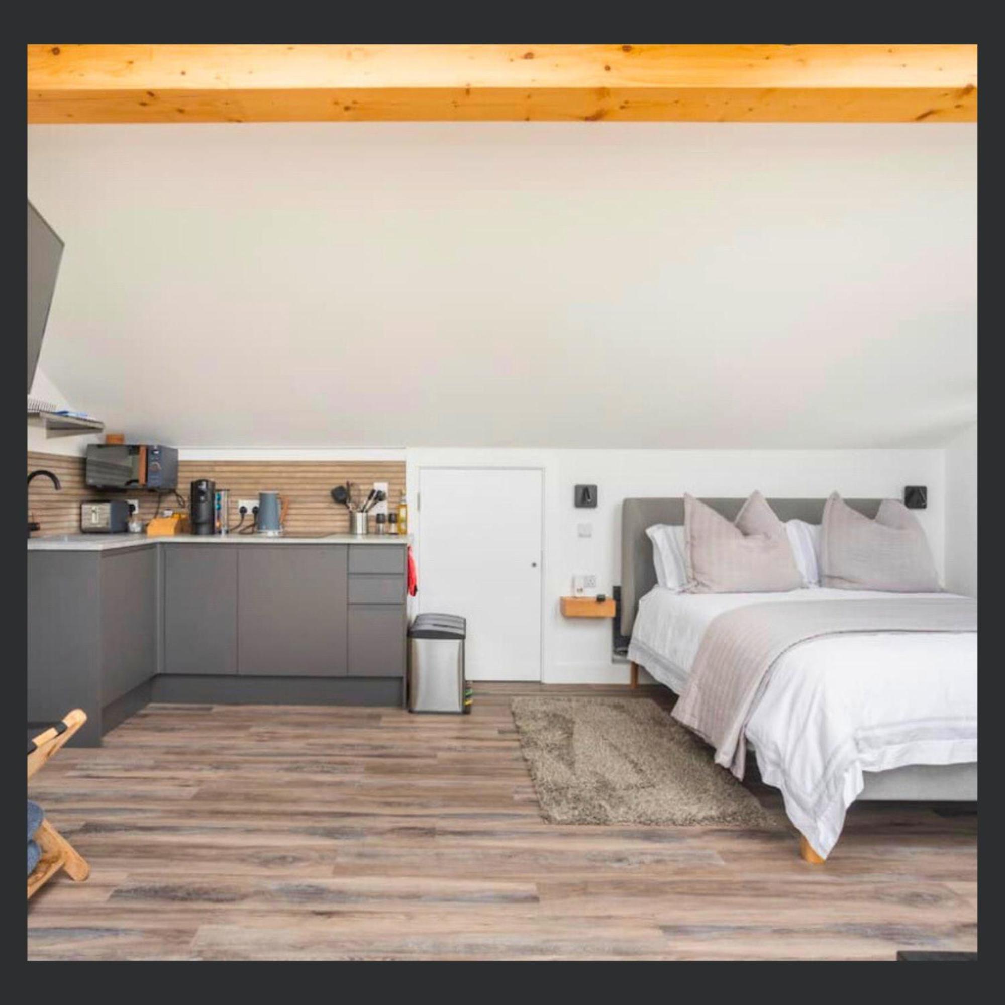 Uno St Ives - Luxury Serviced Accommodation Екстер'єр фото