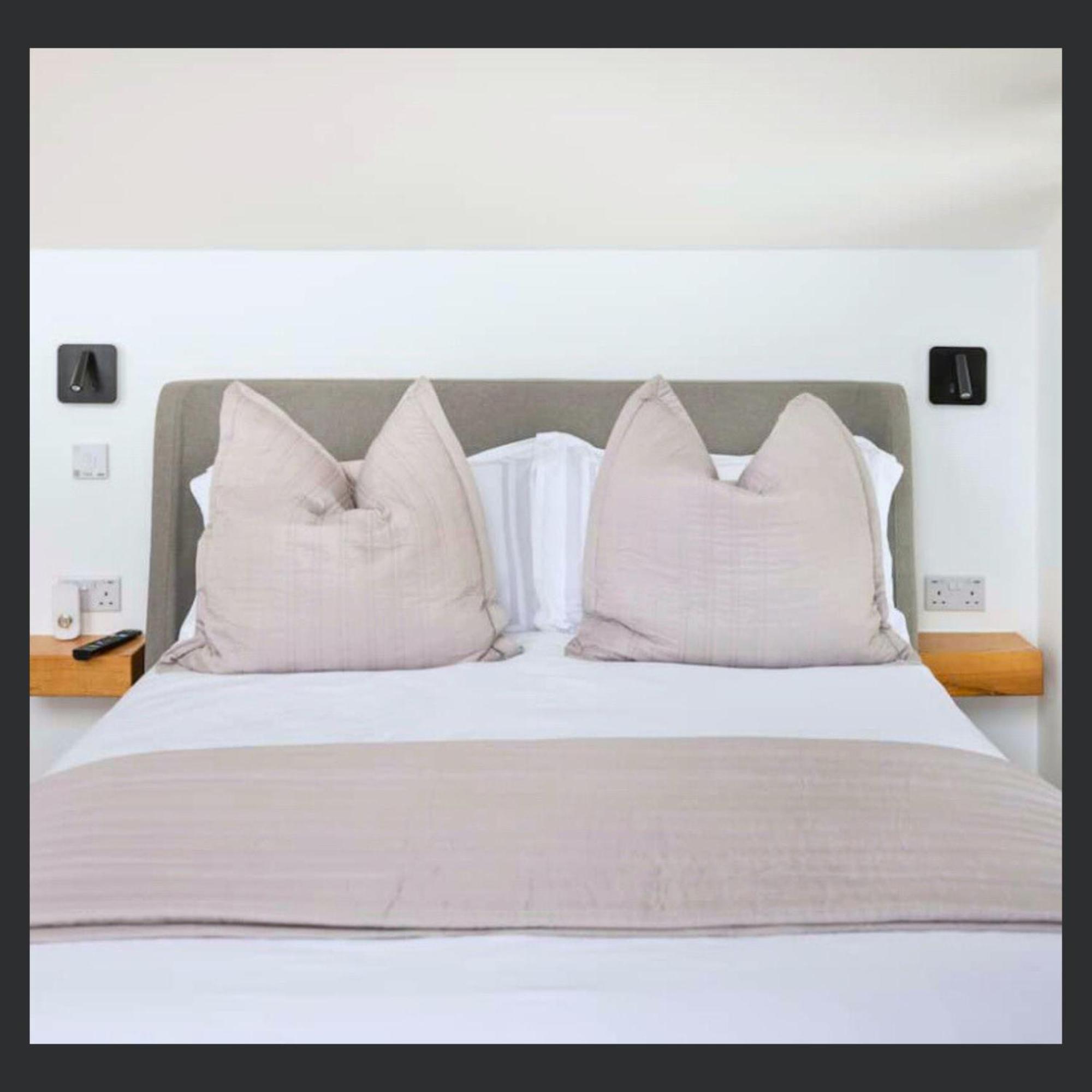 Uno St Ives - Luxury Serviced Accommodation Екстер'єр фото